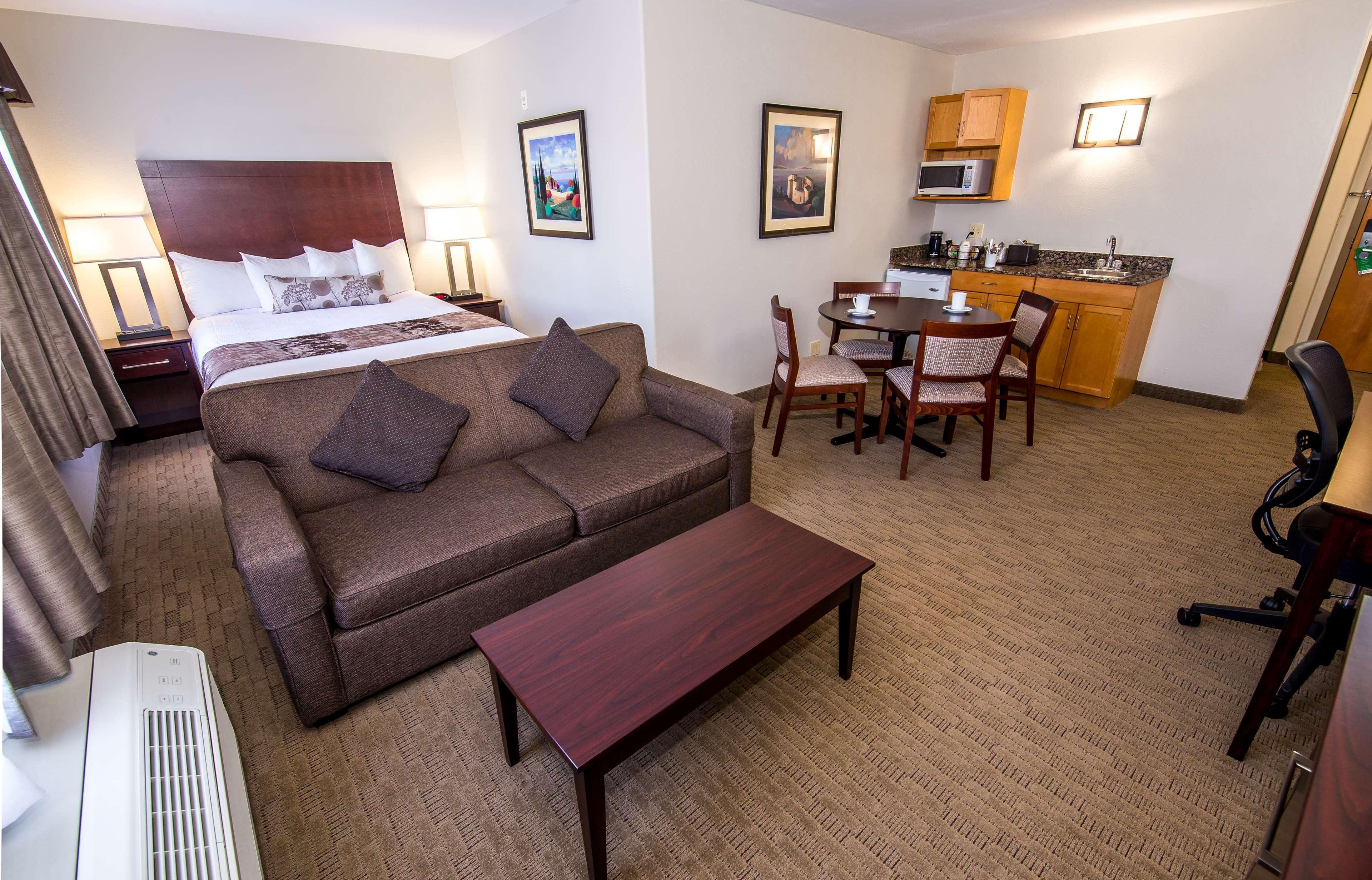 Best Western Plus Pembina Inn & Suites Winnipeg Buitenkant foto