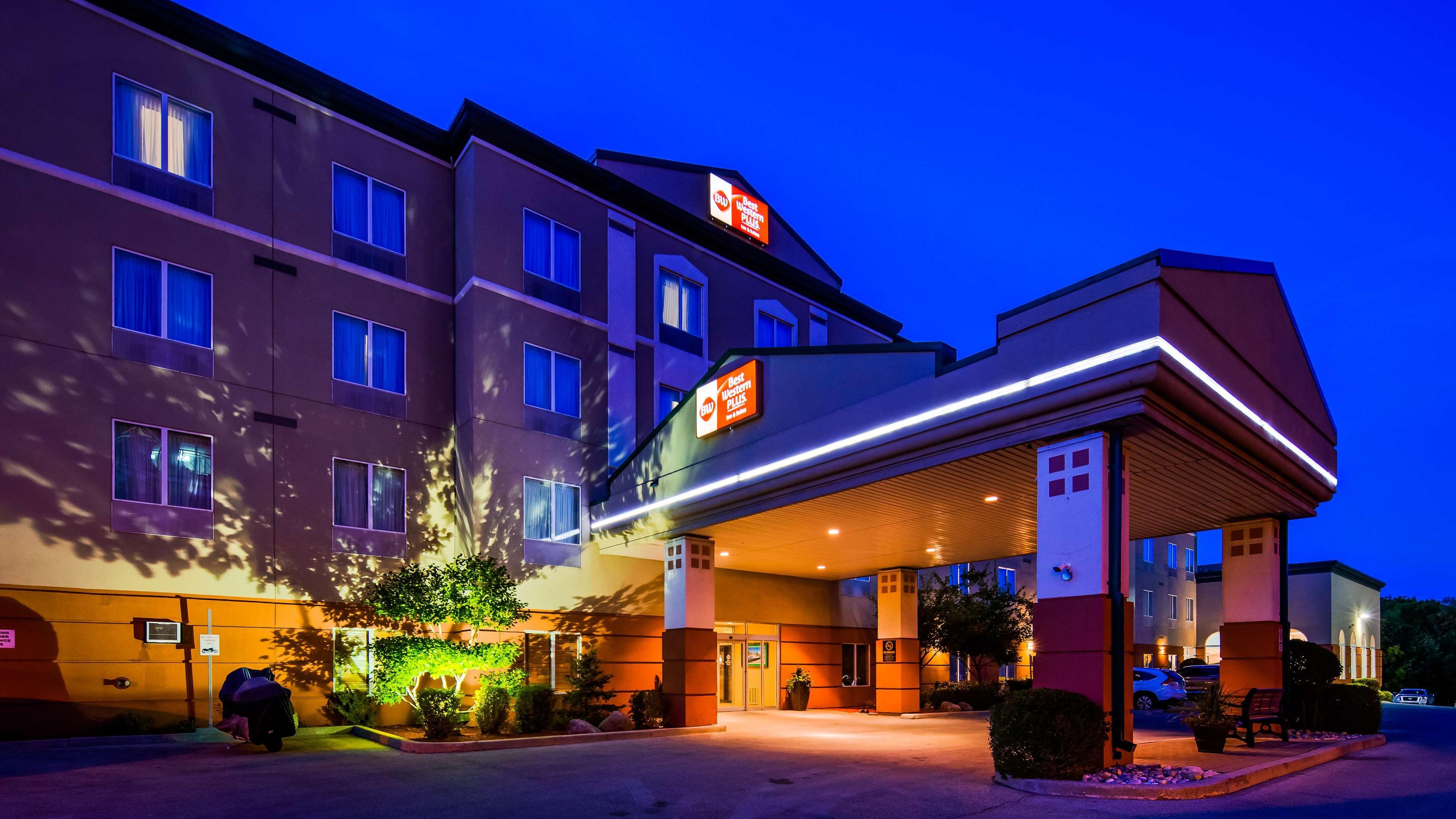 Best Western Plus Pembina Inn & Suites Winnipeg Buitenkant foto