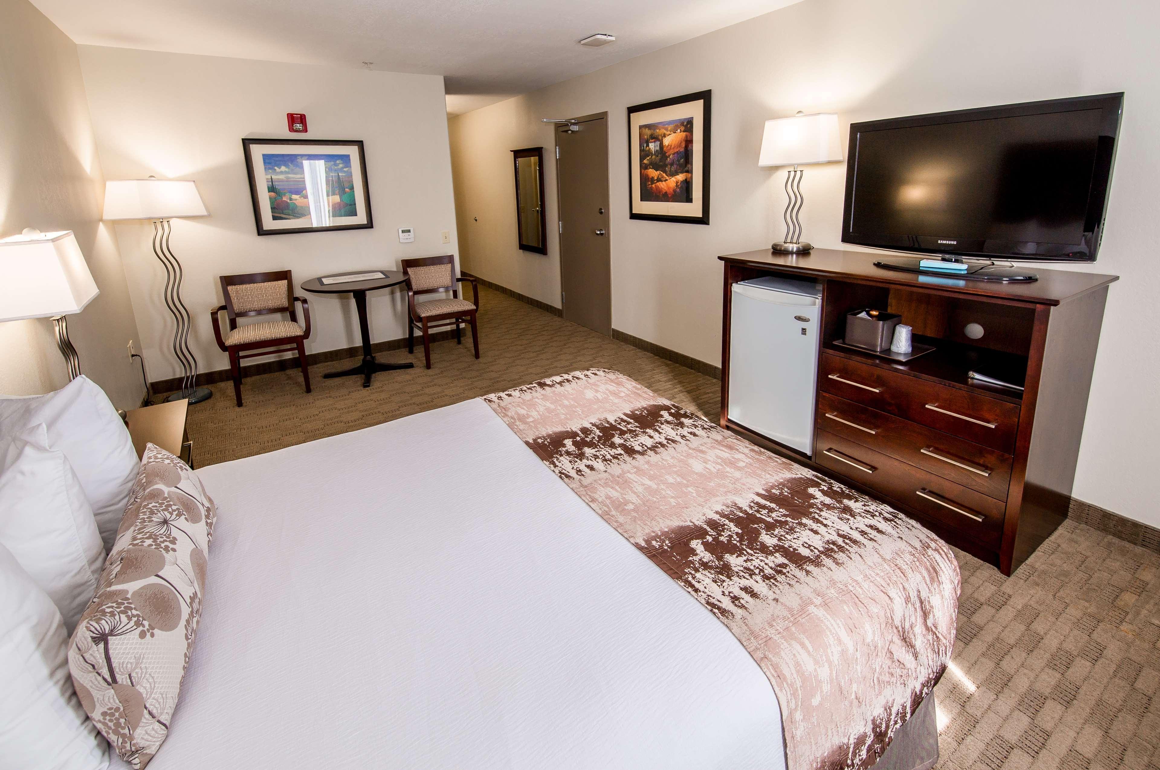 Best Western Plus Pembina Inn & Suites Winnipeg Buitenkant foto