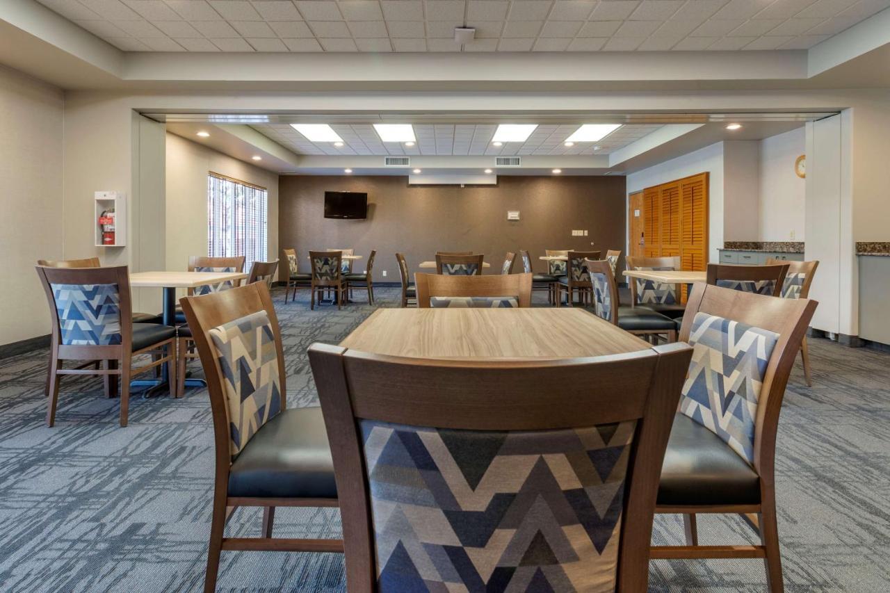 Best Western Plus Pembina Inn & Suites Winnipeg Buitenkant foto