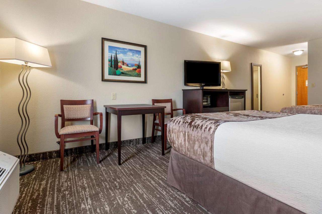 Best Western Plus Pembina Inn & Suites Winnipeg Buitenkant foto