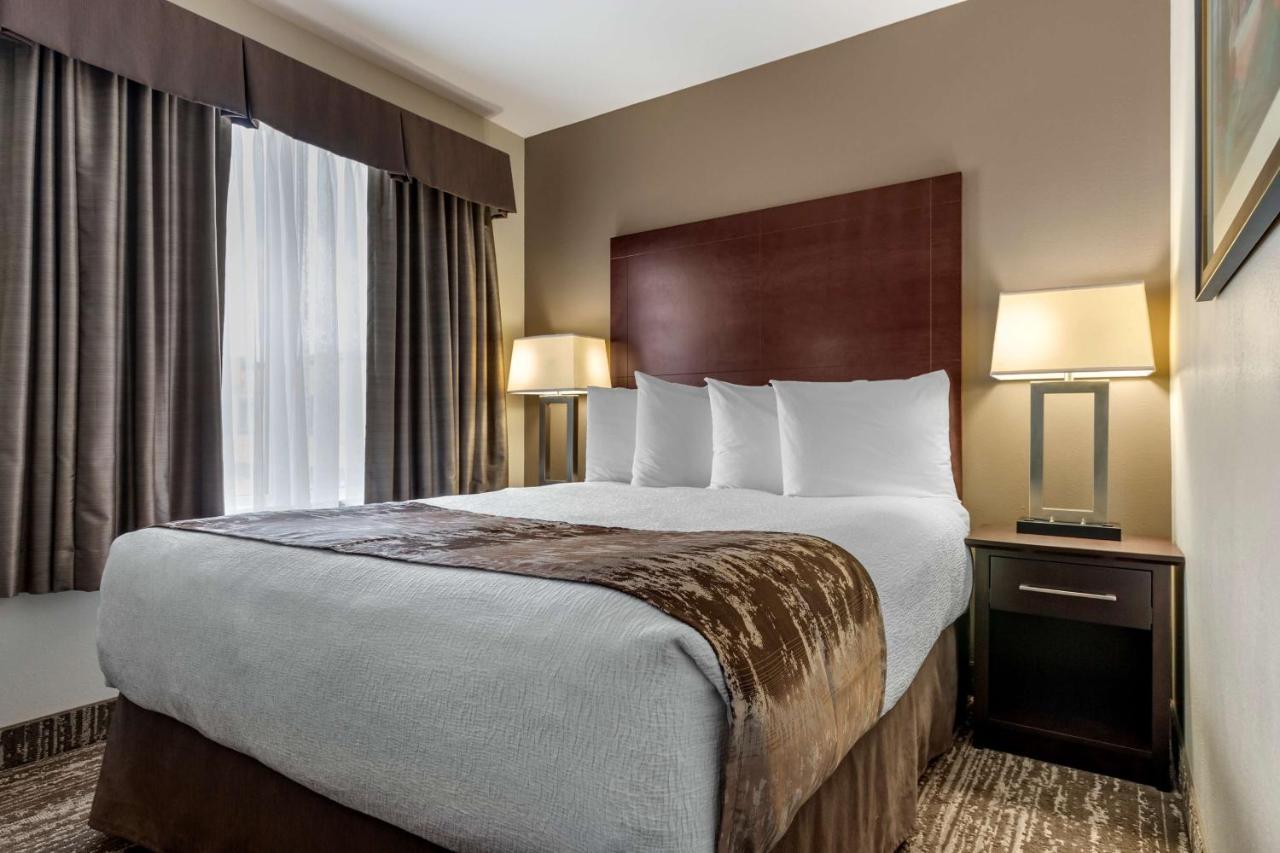 Best Western Plus Pembina Inn & Suites Winnipeg Buitenkant foto