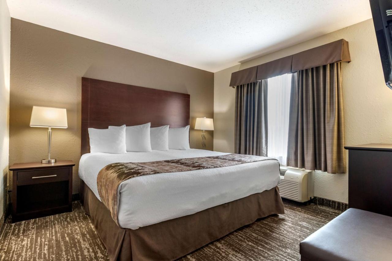 Best Western Plus Pembina Inn & Suites Winnipeg Buitenkant foto