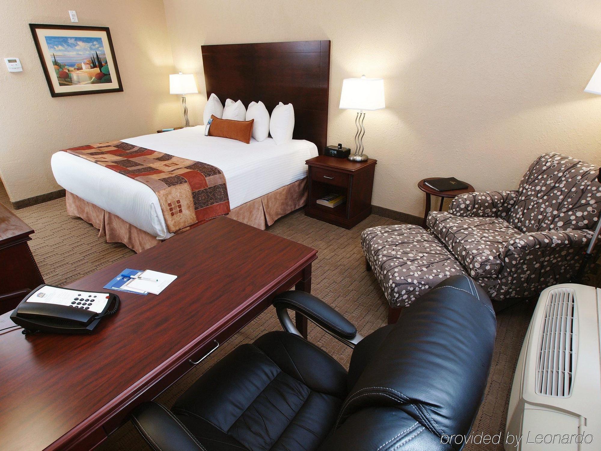Best Western Plus Pembina Inn & Suites Winnipeg Buitenkant foto